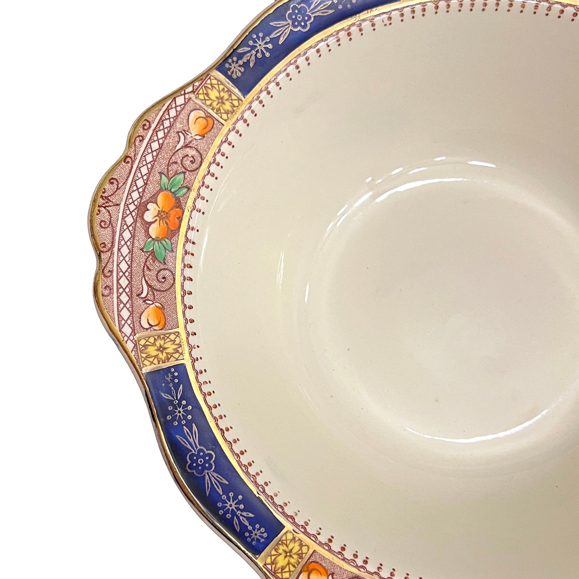 Queen-Mary-SOL-391413-by-Meakin-Serving-Bowl.-Close-up-view.-Shop-eBargainsAndDeals.com