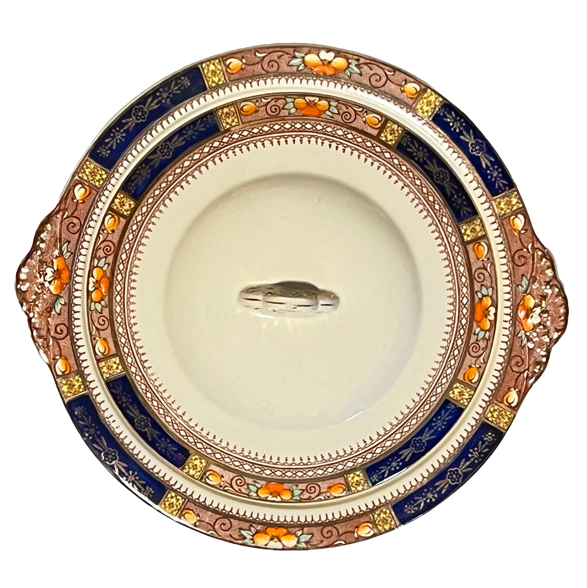 Queen-Mary-Sol-Covered-Round-Vegetable-Bowl.-Top-view.-Shop-eBargainsAndDeals.com