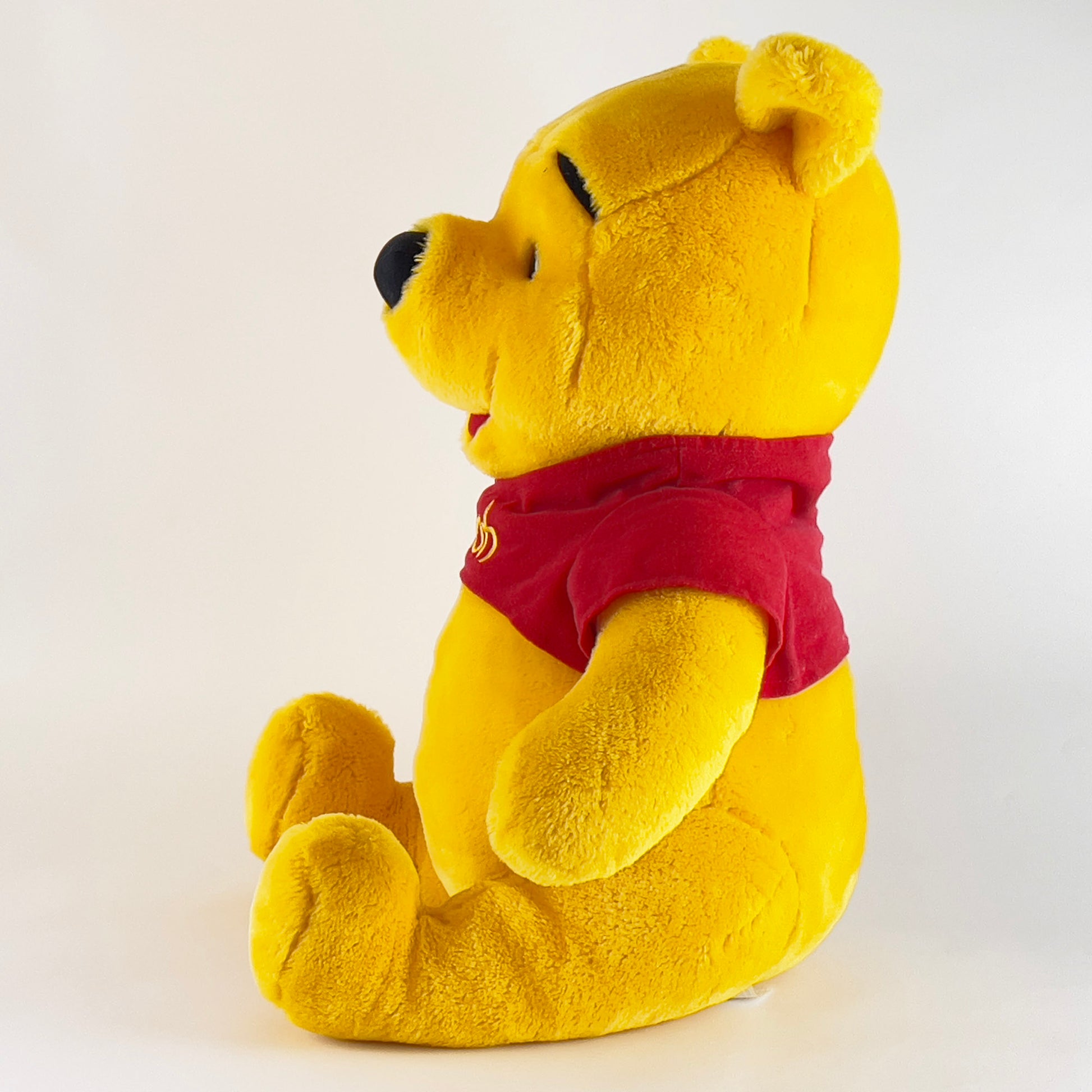 Winnie-The-Pooh-Giant-Stuffed-Bear.-Side-view-2.-Shop-eBargainsAndDeals.com