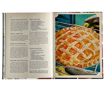 1968-Better-Homes-and-Gardens-Pies-and-Cakes-Cookbook.-Peach-Pie-recipe.-Shop-eBargainsAndDeals