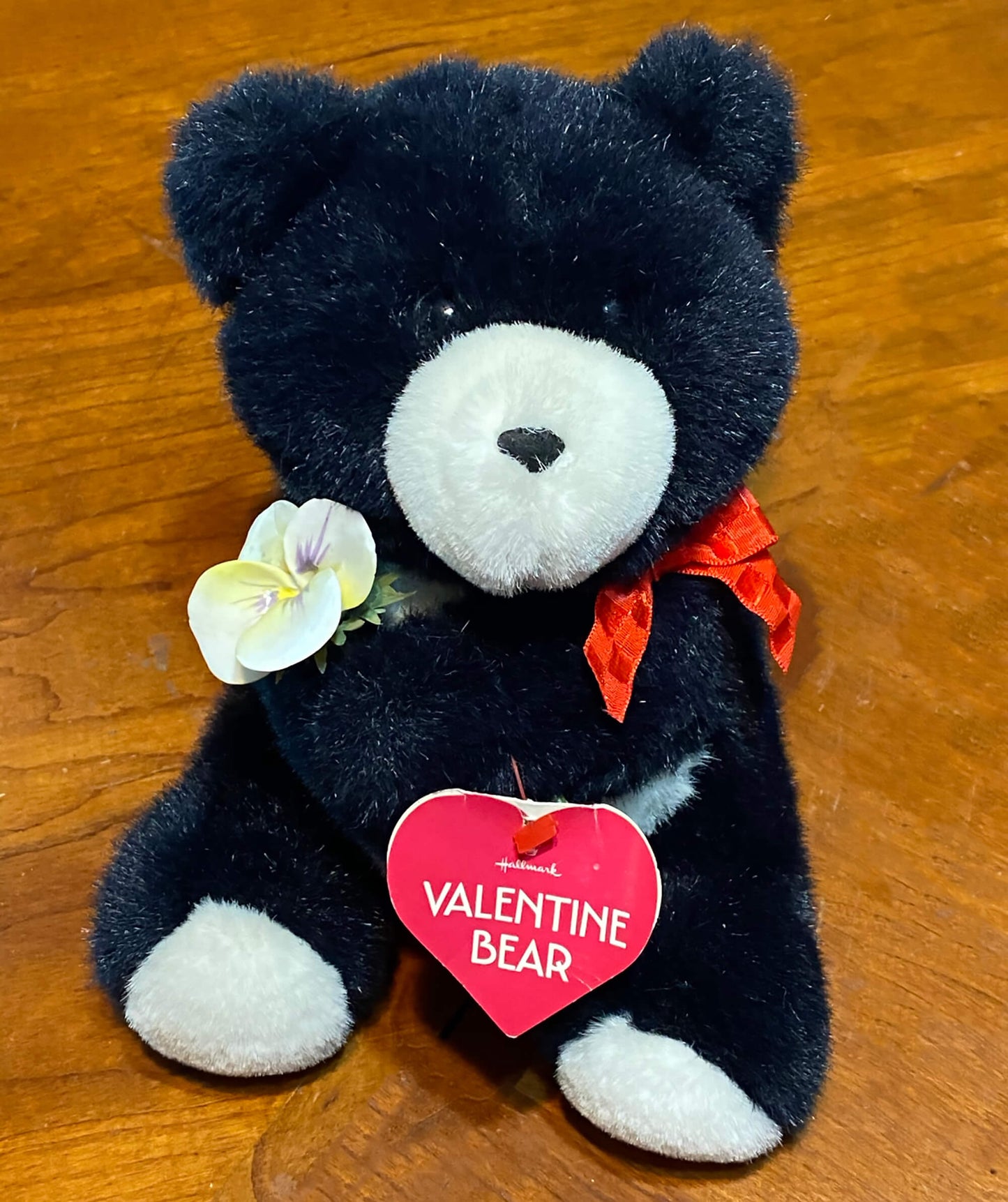 Hallmark-Valentine-Black-Panda-Bear-front-view-Hallmark-Valentine-Black-Panda-Bear-front-view