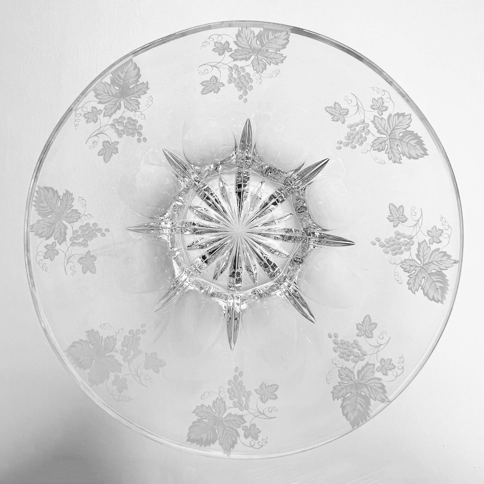 JAV6-by-Javit-Floral-White-Etched-Crystal-Bowl_-interior-view.-www.eBargainsAndDeals
